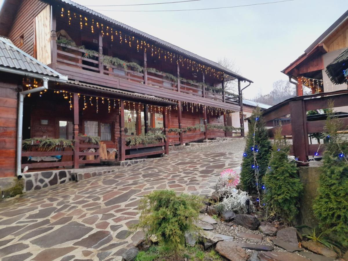 Вилла Casa De La Ferma Mariuca Berbesti Экстерьер фото